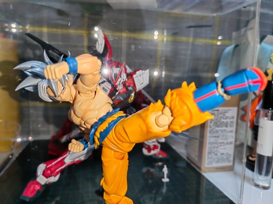 S.H.Figuarts  孙悟空 自在极意功 -丰太郎版-