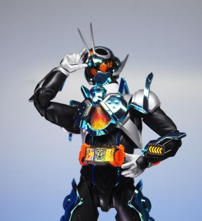 S.H.Figuarts 假面骑士歌查德 蒸汽蝗虫