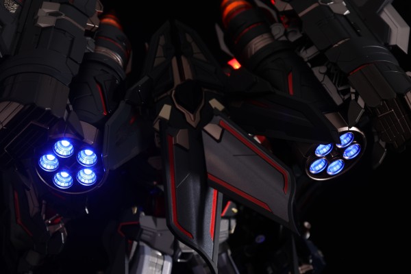 铁机巧 变形金刚 天火武装