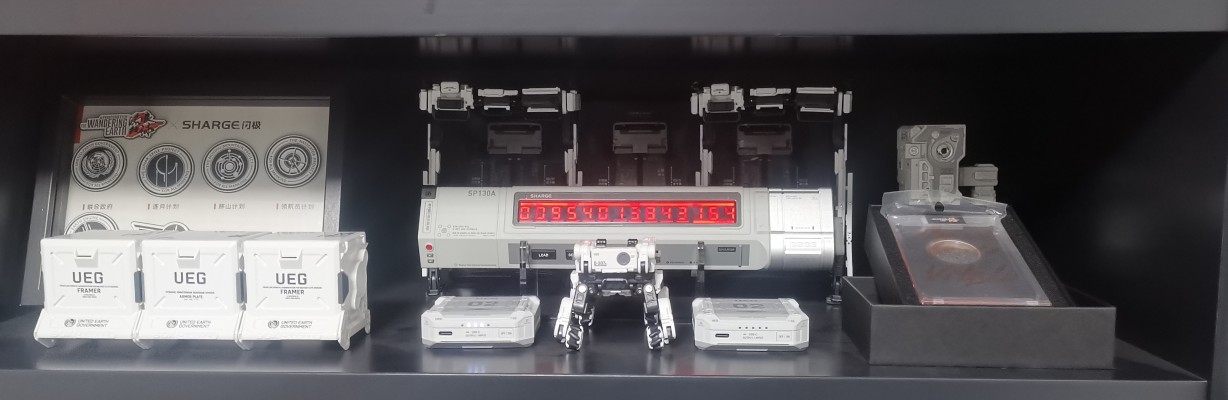 万能匣系列 流浪地球2 门框机器人