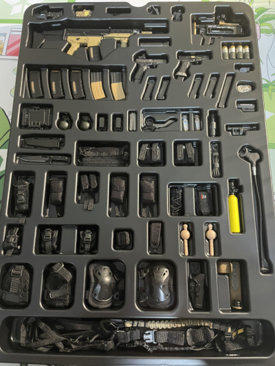 EBS002 原创故事珍藏人偶 极限战境 特工 休·拉弗格