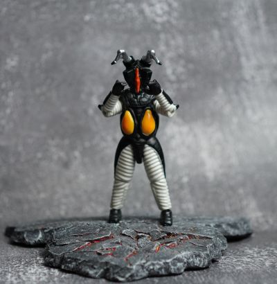 奥特超可动系列  芝顿