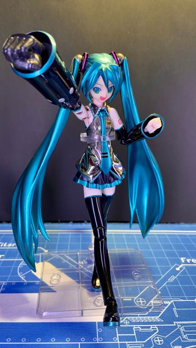 超合金 VOCALOID 初音未来 