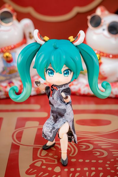 粘土娃 服装套组 裙装旗袍（熊猫/龙）