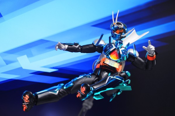 S.H.Figuarts 假面骑士歌查德 蒸汽蝗虫