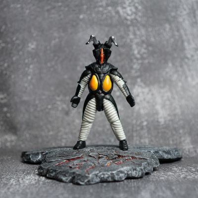 奥特超可动系列  芝顿