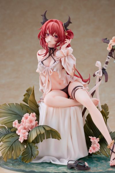 明日方舟 史尔特尔 泳装珊瑚海岸