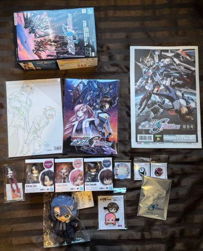 大电影公映纪念包装 HG 1/144  飞升自由高达［透明配色］