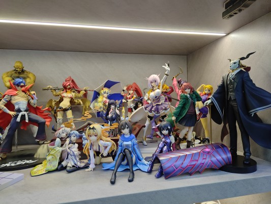 因为太怕痛就全点防御力了。莎莉