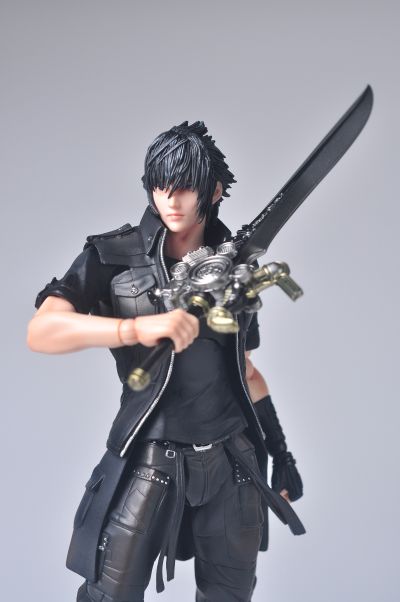 PlayArts改 最终幻想XV 诺克提斯
