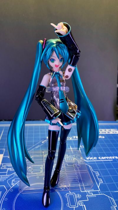 超合金 VOCALOID 初音未来 