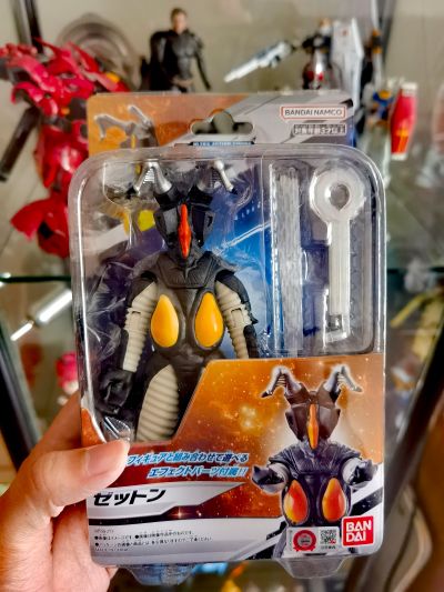 奥特超可动系列  芝顿