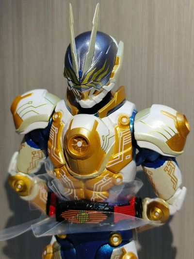 S.H.Figuarts 假面骑士谛睨