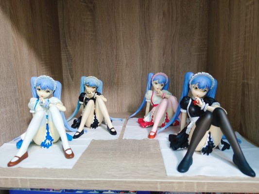 机动战舰抚子号 星野ルリ Maid II Red Ver. 