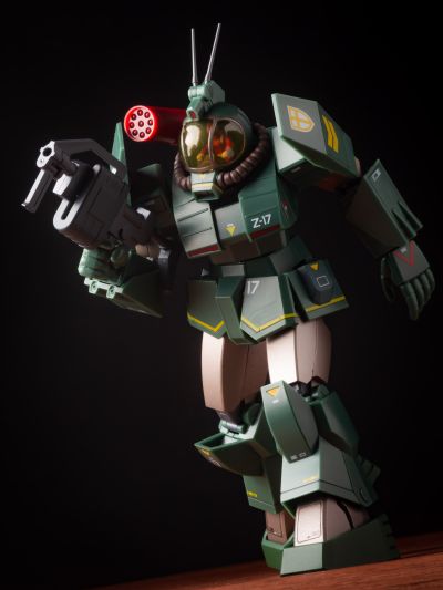 HI-METAL R 太阳之牙 索尔提克 H8 圆头机甲  与 因斯特装甲车 40周年纪念版