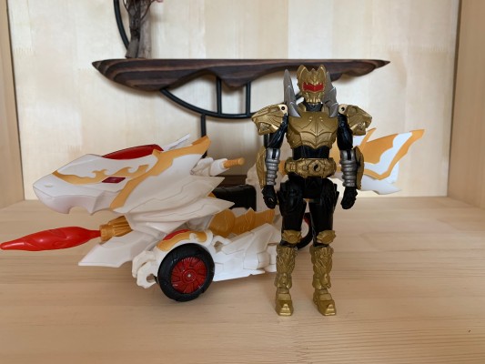 铠甲勇士形刻系列   风鹰侠