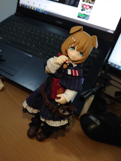 耳朵花园博物志 露蒂亚 棕色版