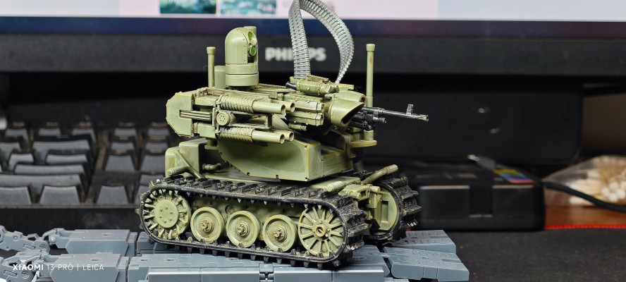 小军械库 LD037 UGV武装机器人系统