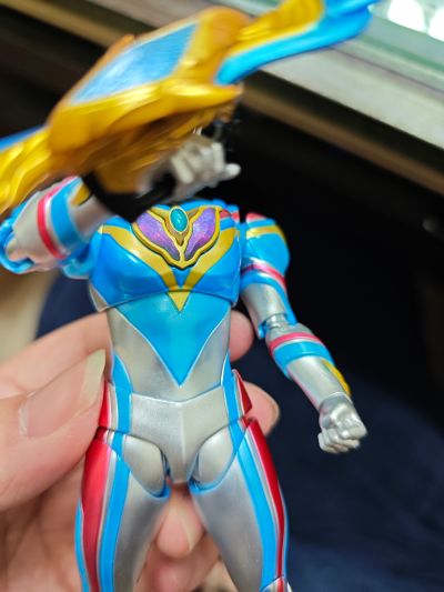 S.H.Figuarts 德凯奥特曼  强劲型