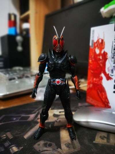 S.H.Figuarts 假面骑士BLACK SUN 假面骑士暗日（首次变身）