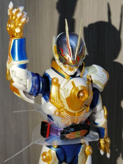 S.H.Figuarts 假面骑士谛睨