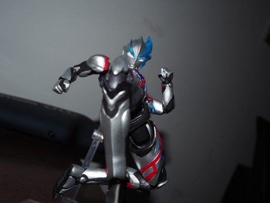 S.H.Figuarts 布莱泽奥特曼