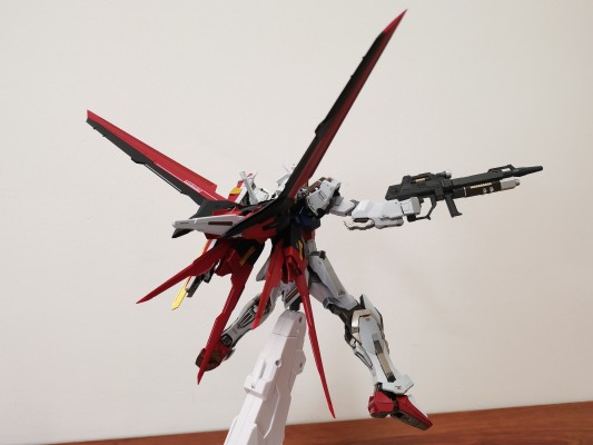 METAL BUILD 机动战士高达SEED 翔翼型强袭装备