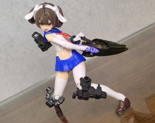 CS008 T恤牛仔短裤套装 机娘服装包