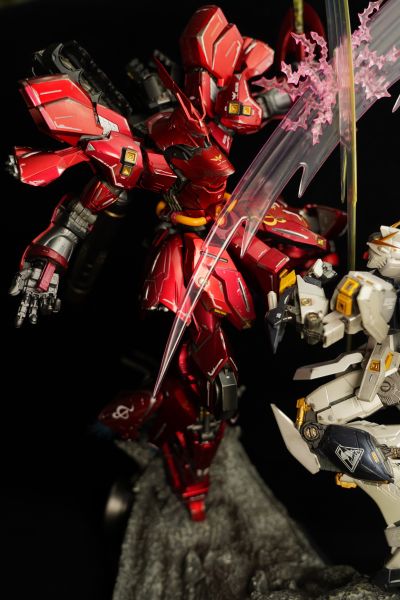 BNFIGURE DX 高达系列第二作 Nu高达大战沙扎比