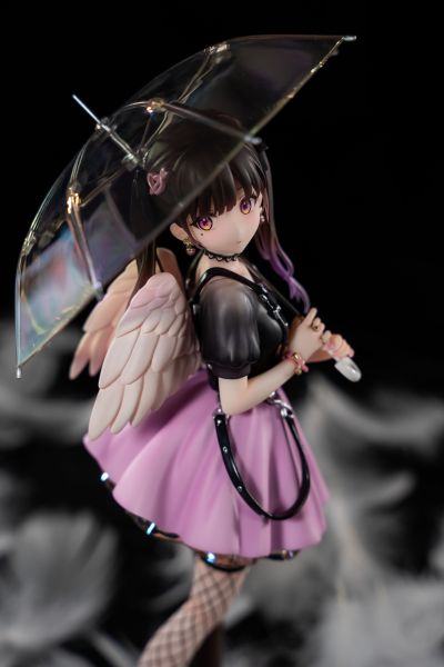 打开雨伞 收起翅膀 心羽