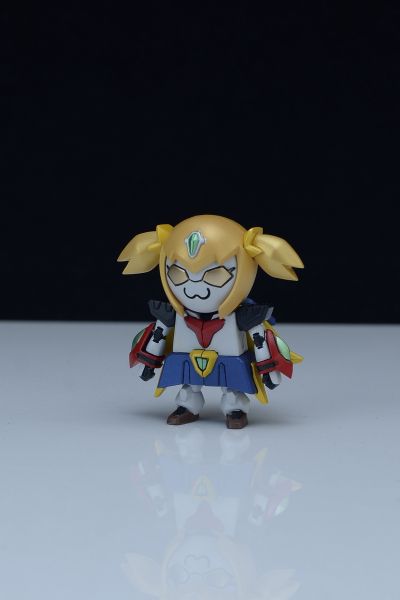 MODEROID  pop子和pipi美的日常 第二季 pop子机器人+大得要命合体配件包