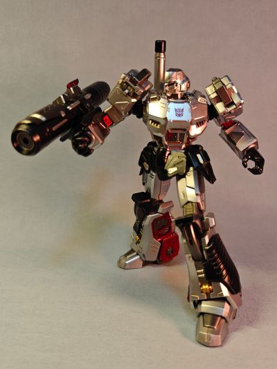 MDLX  变形金刚系列 威震天