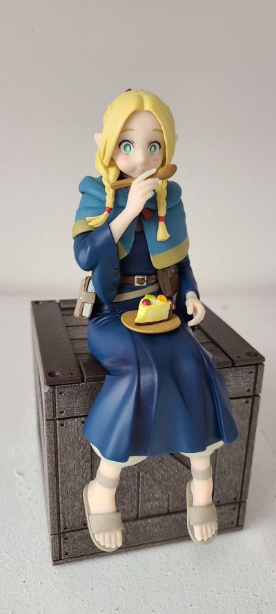 压泡面 迷宫饭 玛露西尔