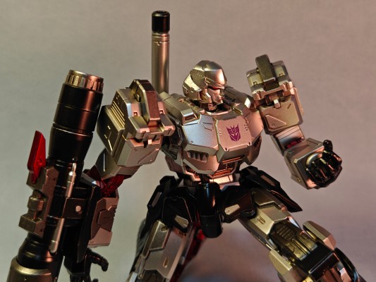 MDLX  变形金刚系列 威震天