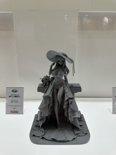 碧蓝航线 雅努斯 踌躇的换衣时间