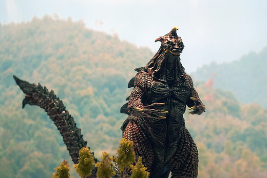 新·奥特曼 哥美斯 灰色限量版