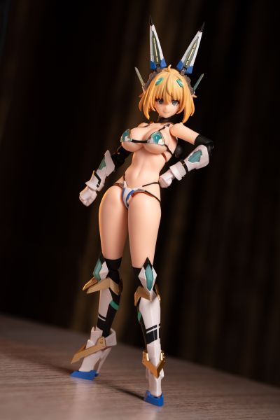 罪孽深重的的圣女·修女艾莎