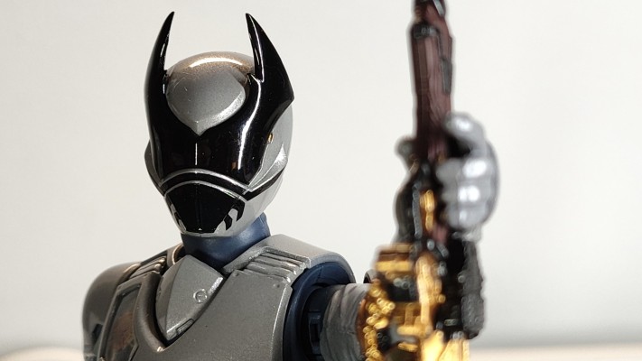 S.H.Figuarts  大甲虫王者