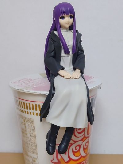 葬送的芙莉莲动画版 压泡面人偶-菲伦-