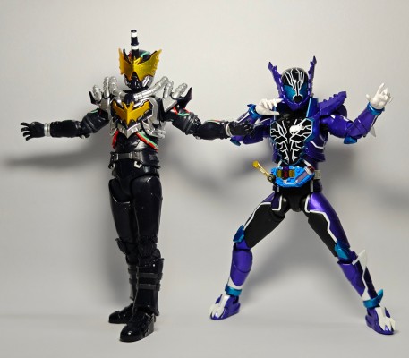 S.H.Figuarts 假面骑士：创骑 夜霸