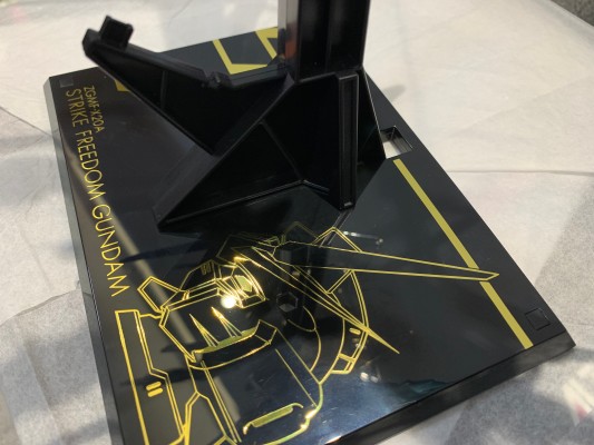 METAL ROBOT魂 机动战士高达SEED Destiny ZGMF-X20A 强袭自由高达 光之翼＆光束特效套装