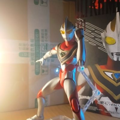 ULTRA-ACT 盖亚奥特曼 盖亚奥特曼 V2型