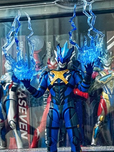 S.H.Figuarts 泰迦奥特曼 托雷基亚奥特曼 -S.H.Figuarts15周年纪念版-