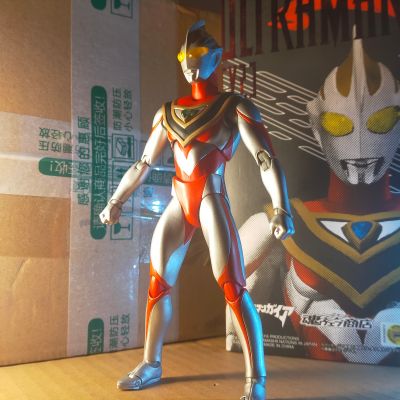 ULTRA-ACT 盖亚奥特曼 盖亚奥特曼 V2型