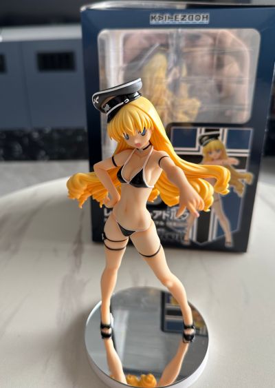 大帝国 蕾蒂娅・阿道夫 水着ver.