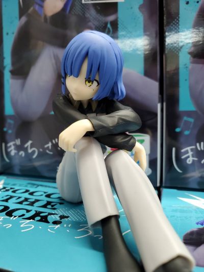 孤独摇滚！ 小坐系列奖品人偶 “山田凉”