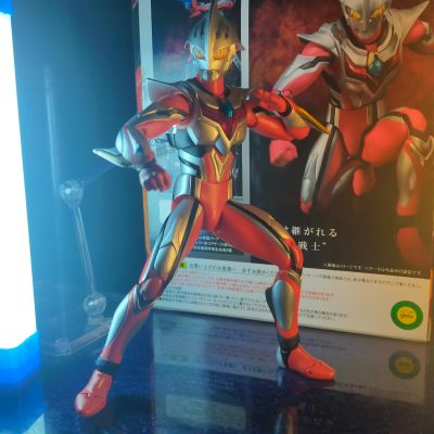 ULTRA-ACT 奈克赛斯奥特曼 成年形态