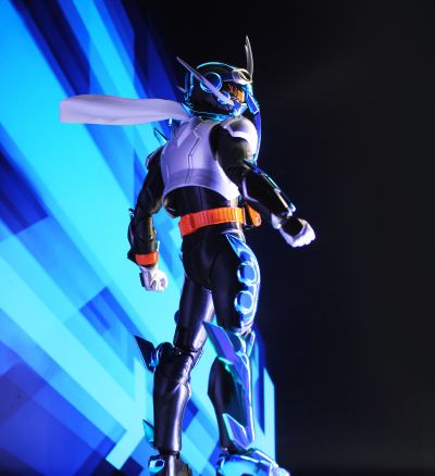 S.H.Figuarts 假面骑士歌查德 蒸汽蝗虫