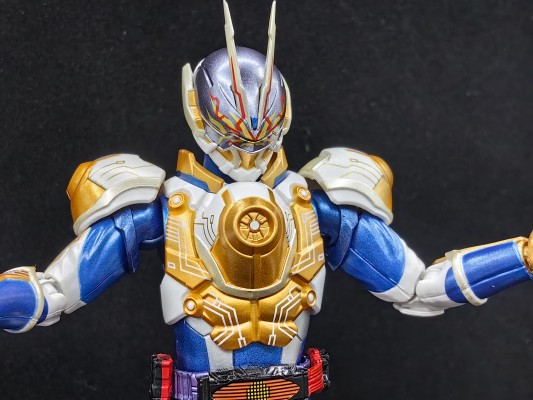 S.H.Figuarts 假面骑士谛睨