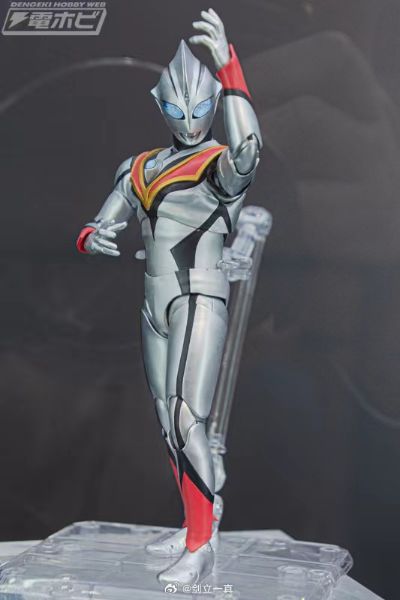 S.H.Figuarts（真骨雕制法）假迪迦/邪恶迪迦